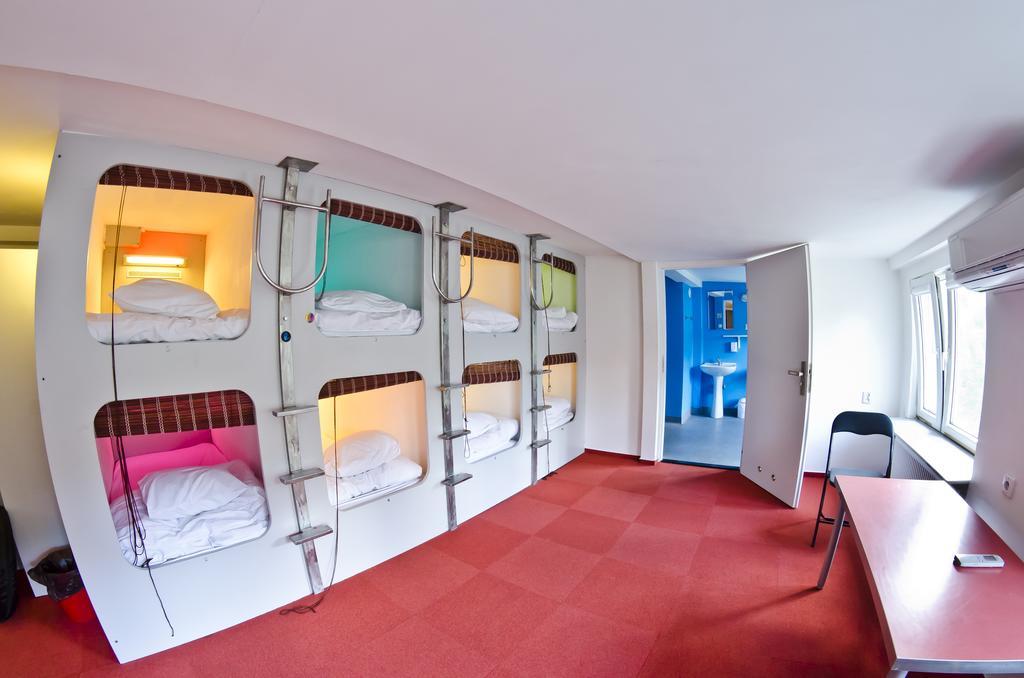 Wilson Hostel Warszawa Warsawa Ruang foto