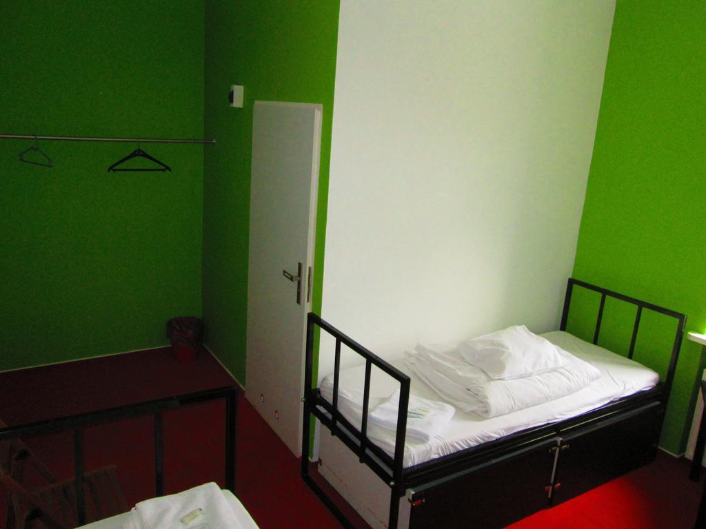 Wilson Hostel Warszawa Warsawa Ruang foto