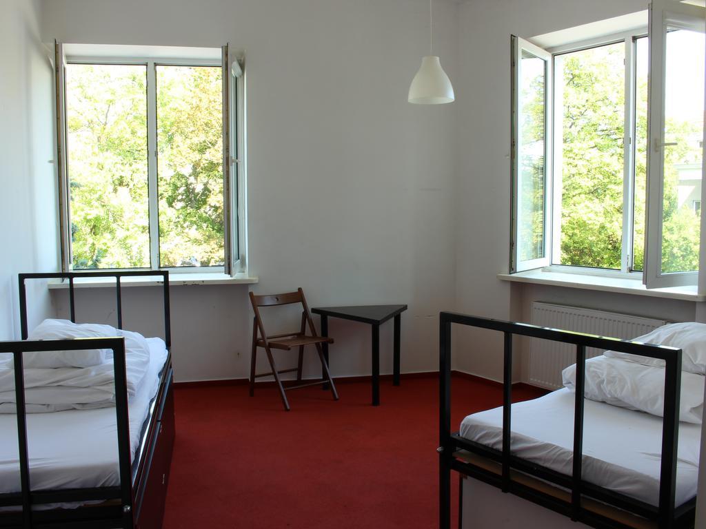 Wilson Hostel Warszawa Warsawa Ruang foto